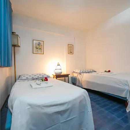 Fornetto-vigane Sleeps 6 Pool Air Con Apartment *