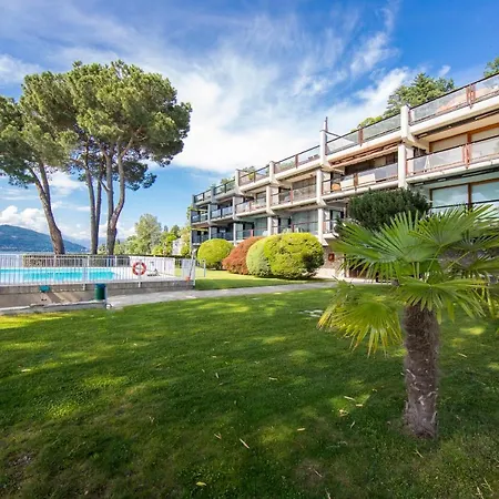 Fornetto-vigane Sleeps 6 Pool Air Con Angera